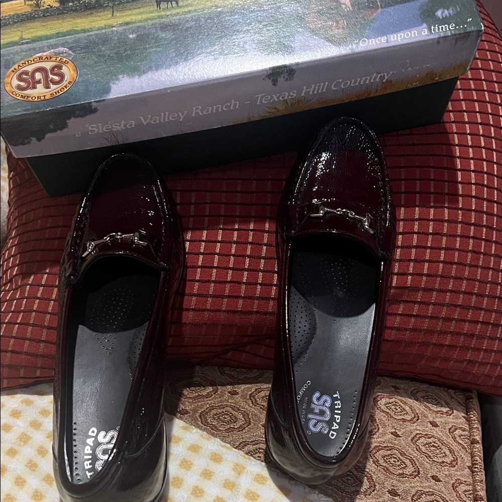 SAS Women Loaders NEW in Box